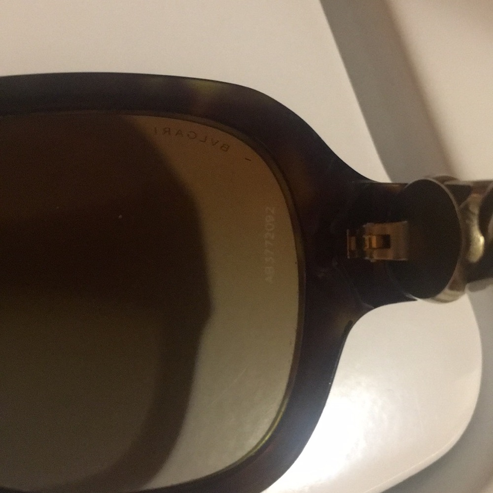 EUC BVLGARI Polarized Mother of Pearl Sunglasses - Picture 16 of 16